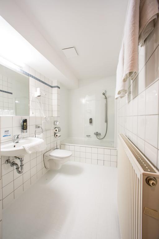 Hotel An Der Waldstrasse Грос-Циммерн Номер фото