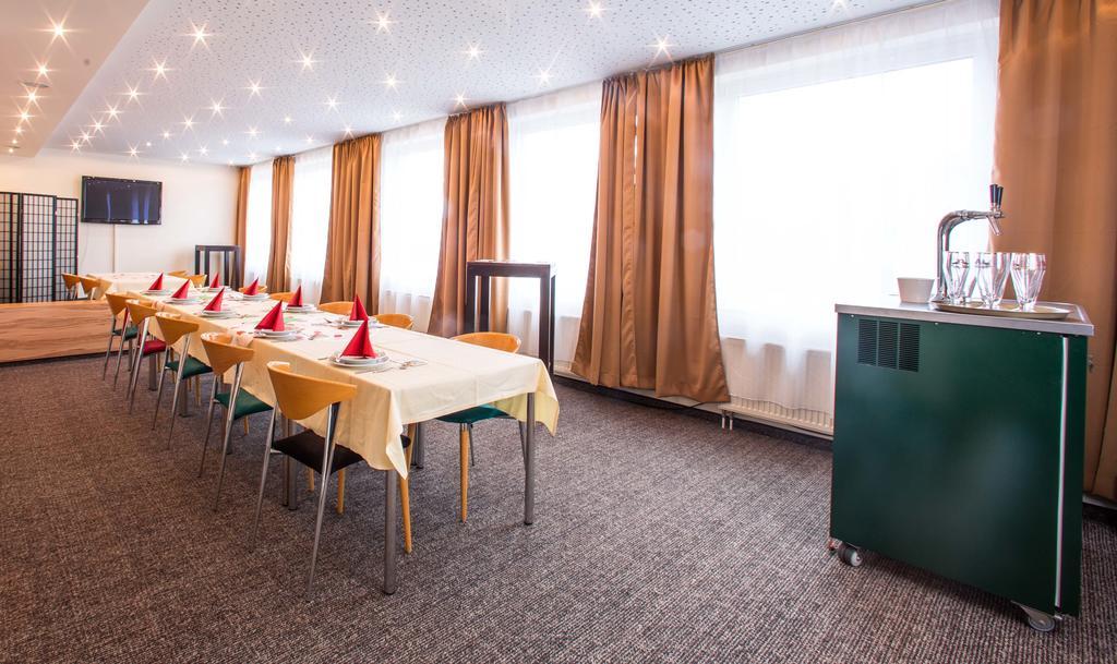 Hotel An Der Waldstrasse Грос-Циммерн Экстерьер фото